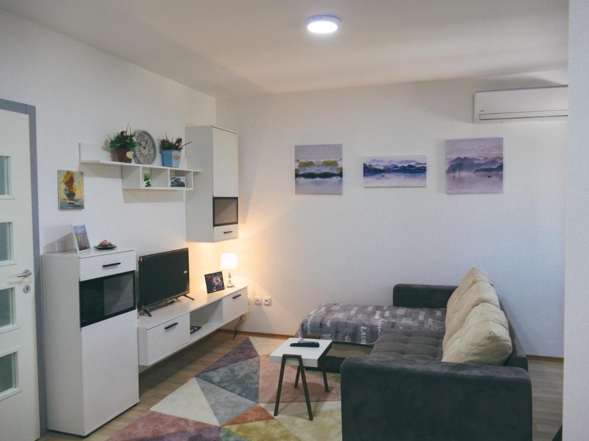 Cozy Corner Apartments - Free Parking & Wi-Fi Ćuprija Dış mekan fotoğraf